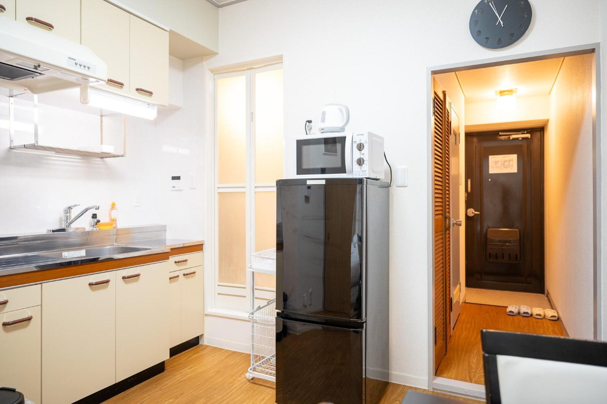 嵐 難波西 民宿 Bed And Breakfast Osaka Buitenkant foto