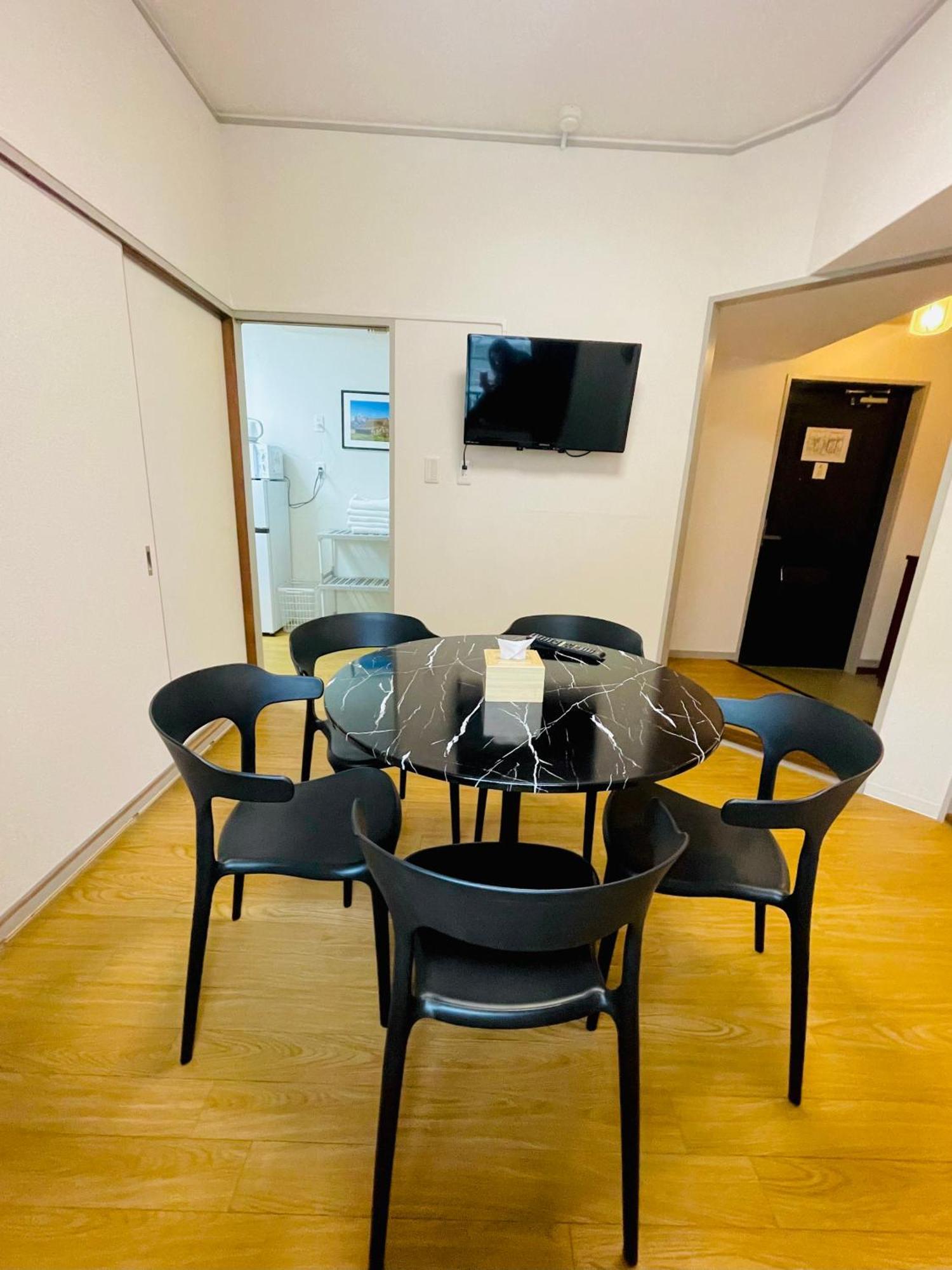嵐 難波西 民宿 Bed And Breakfast Osaka Kamer foto