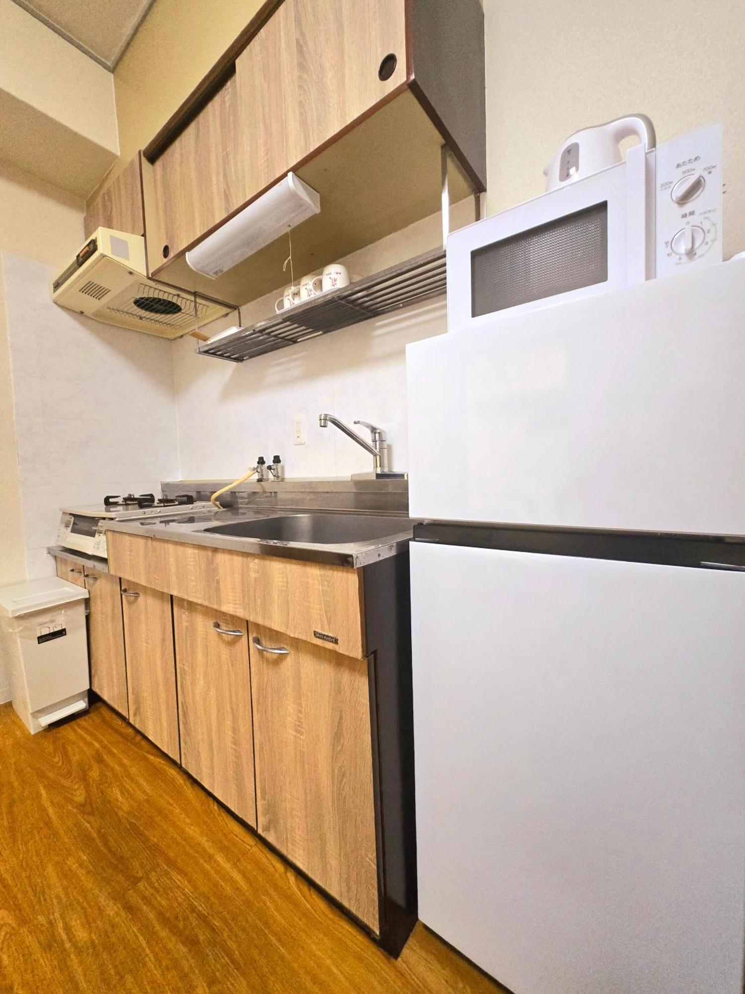 嵐 難波西 民宿 Bed And Breakfast Osaka Buitenkant foto